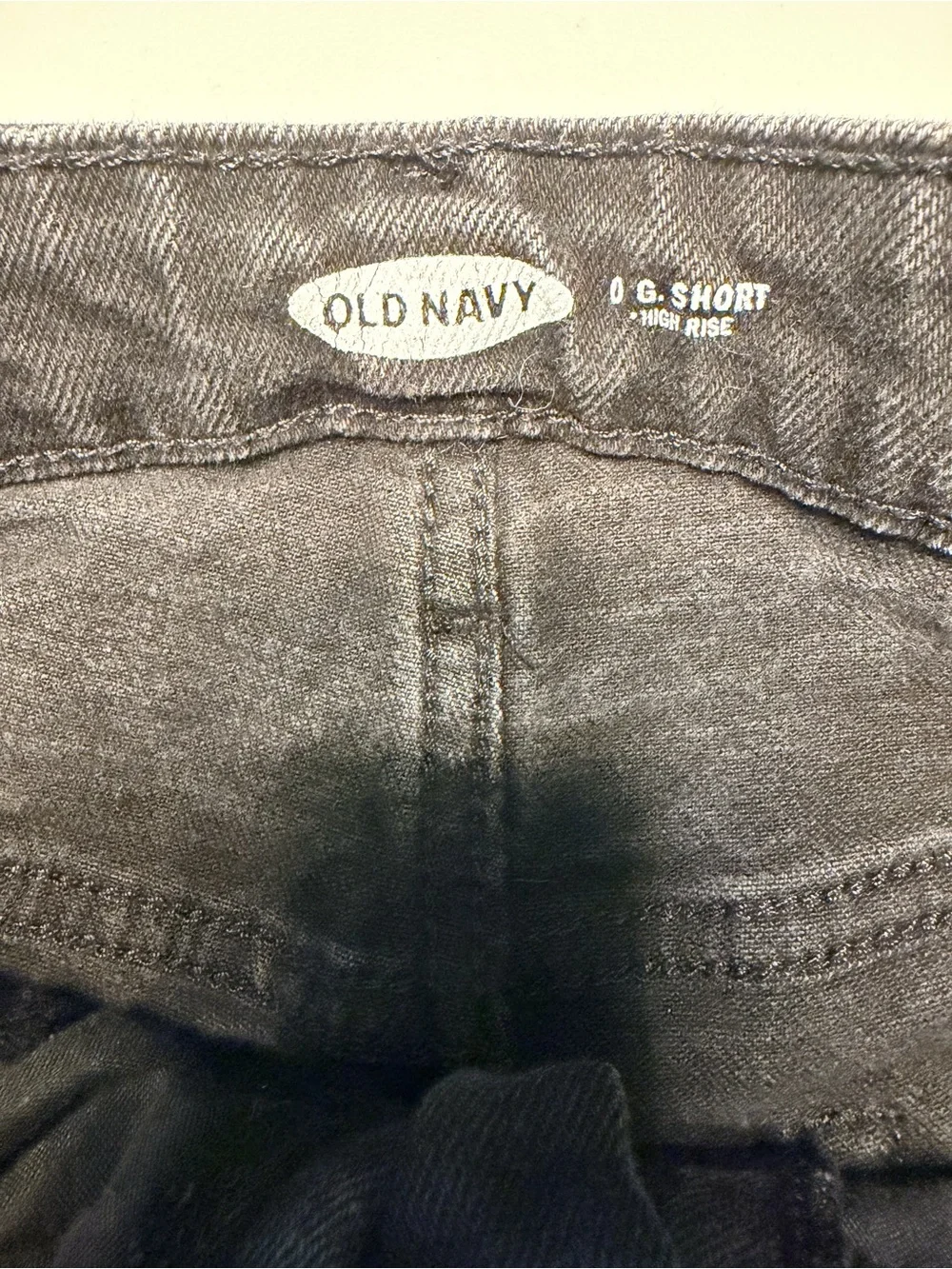 Old Navy High-Rise Black Denim Shorts – Size 12 - Picture 2 of 8